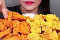 网红 吃瓜 吃炸鸡图片,揭秘美食背后的网络狂欢